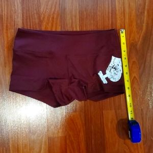 WODBOTTOM Burgundy crossfit shorts small